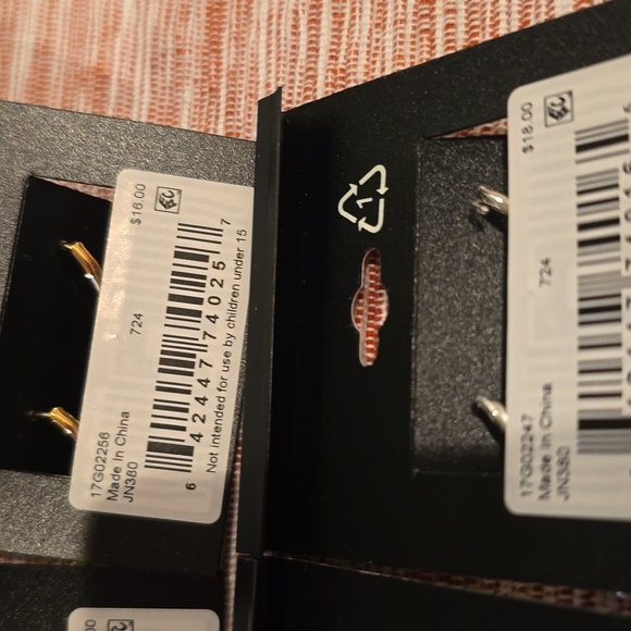 NAPIER BRAND WOMENS FASHION JEWELRY PIERCED EARRINGS BUNDLE OF 6 PAIRS - Picture 12 of 12